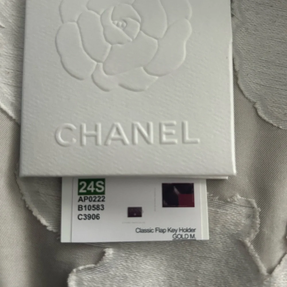 CHANEL Black Caviar Key Holder - NWT - Picture 8 of 8